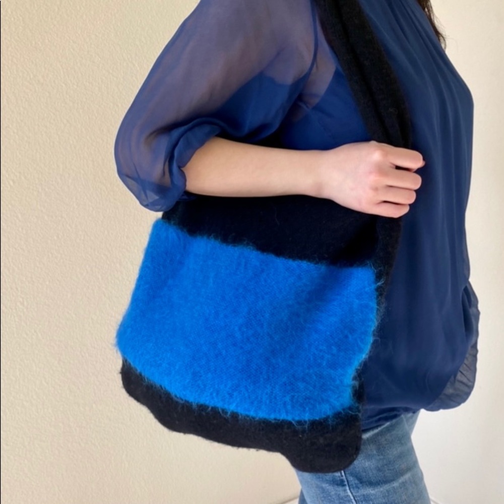 DNKY-Boho Bag in blue & black color block. In Knit